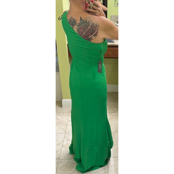 Vince Camuto Green Off-Shoulder Shoulder Twist-Waist Ruffled Gown 6 NWT - Picture 7 of 9